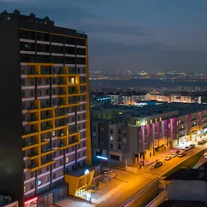 Days & By Wyndham Esenyurt Отель